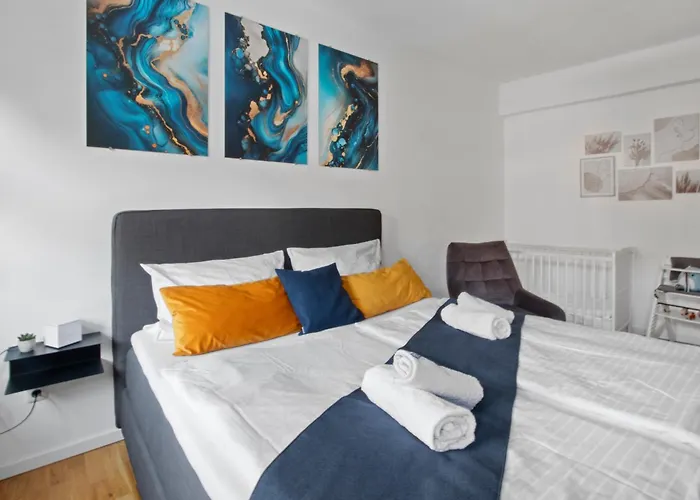 Altstadt - Exklusive 3-Zi-Wohnung Mit 90 Qm Und Grossem Balkon