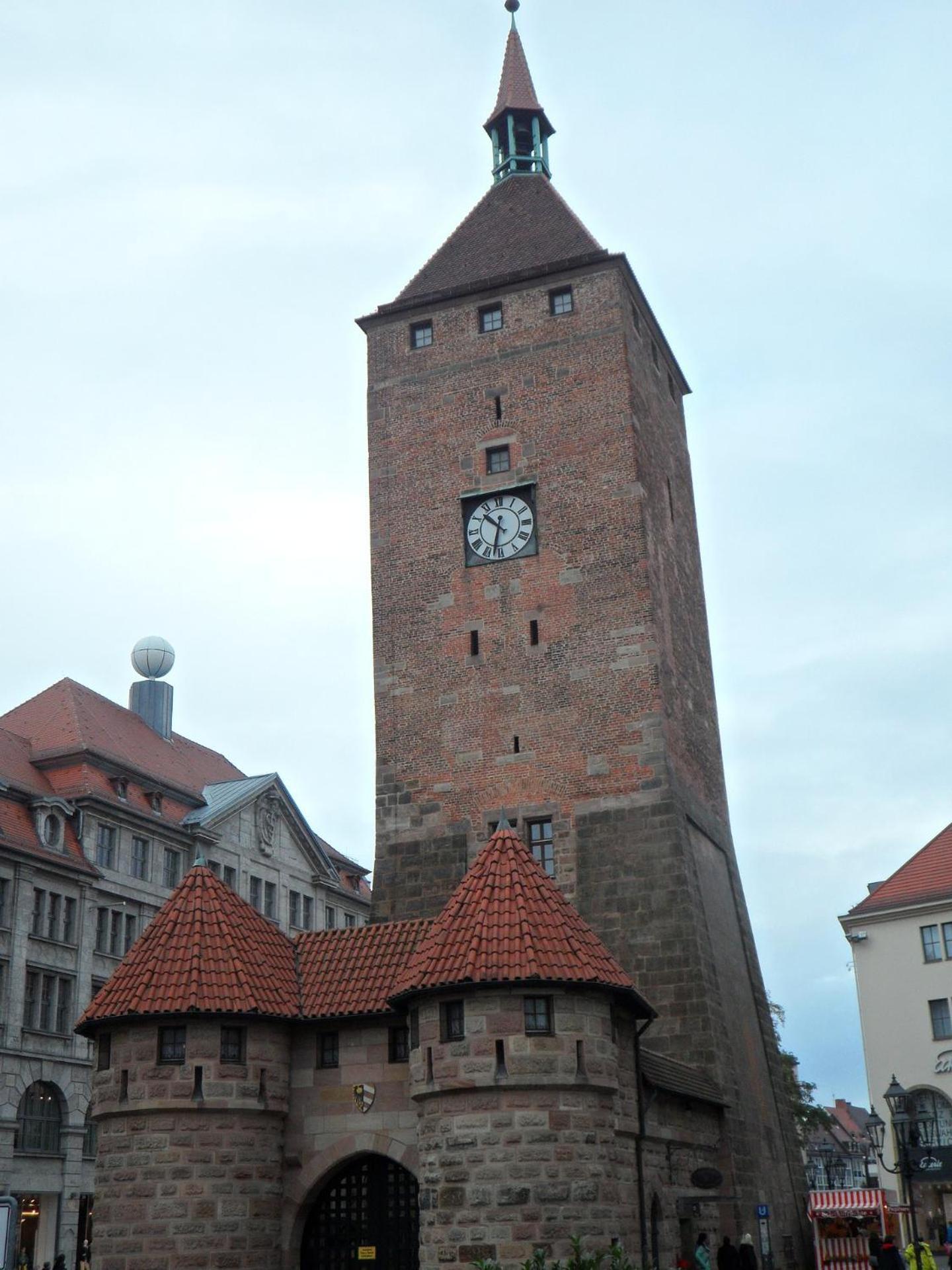 Apartment Altstadt - Exklusive 3-zi-wohnung Mit 90 Qm Und Grossem Balkon Nuremberg