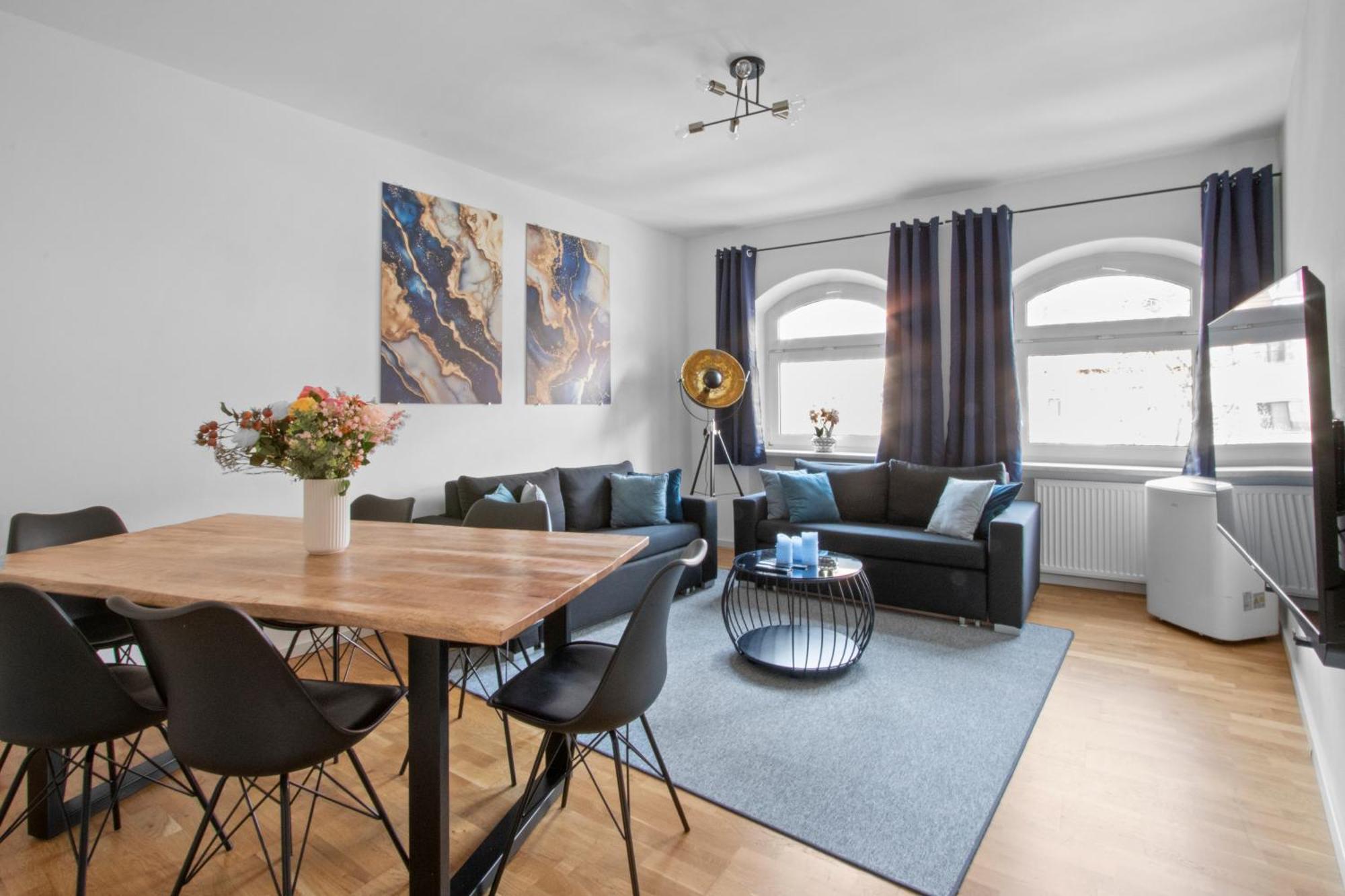 Apartment Altstadt - Exklusive 3-zi-wohnung Mit 90 Qm Und Grossem Balkon *