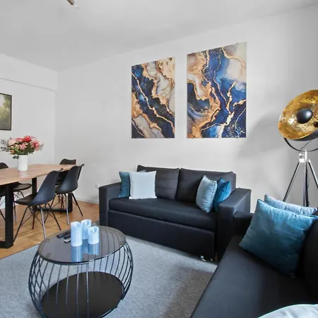 Altstadt - Exklusive 3-Zi-Wohnung Mit 90 Qm Und Grossem Balkon Neurenberg Buitenkant foto