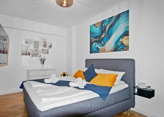 Altstadt - Exklusive 3-Zi-Wohnung Mit 90 Qm Und Grossem Balkon